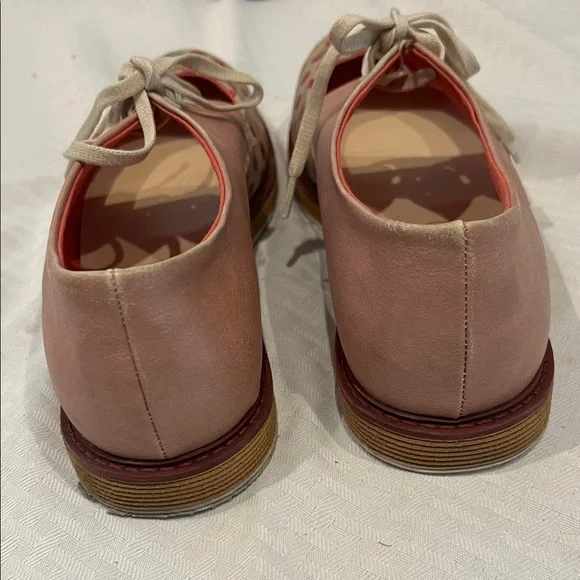 Dogo Polka Dot Lace-Up Women's Shoes - Picture 5 of 9